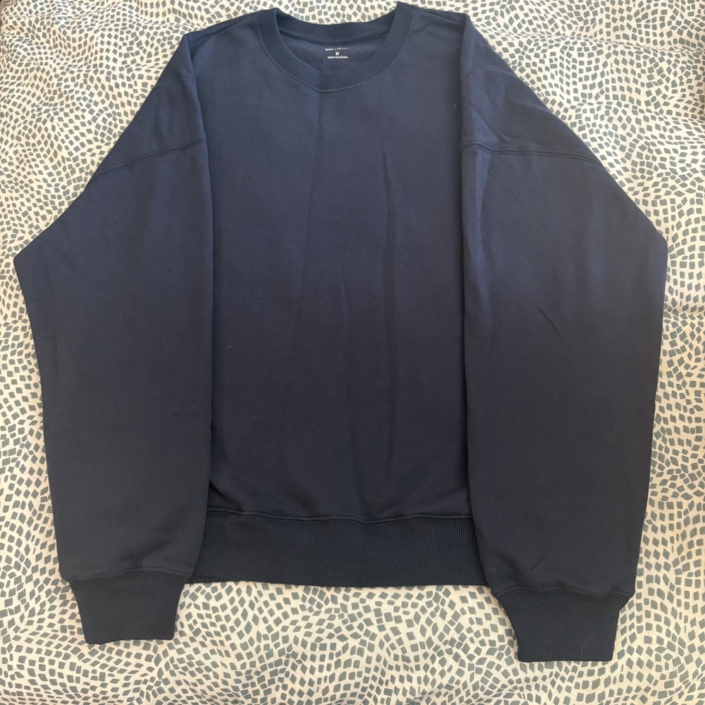 Hollister Navy Blue Sweatshirt